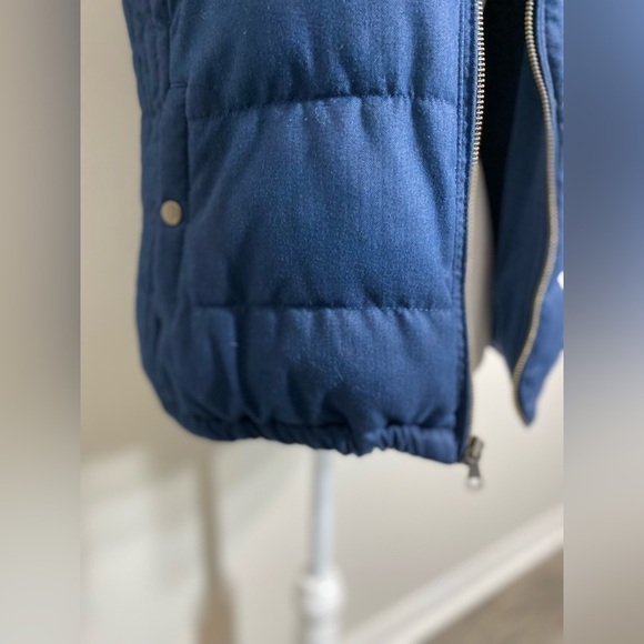 Small Old Navy Heavy Blue Zip Up Vest w/ Pockets - Picture 7 of 9